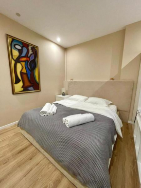 Prive Apartment, Studio, in Blloku